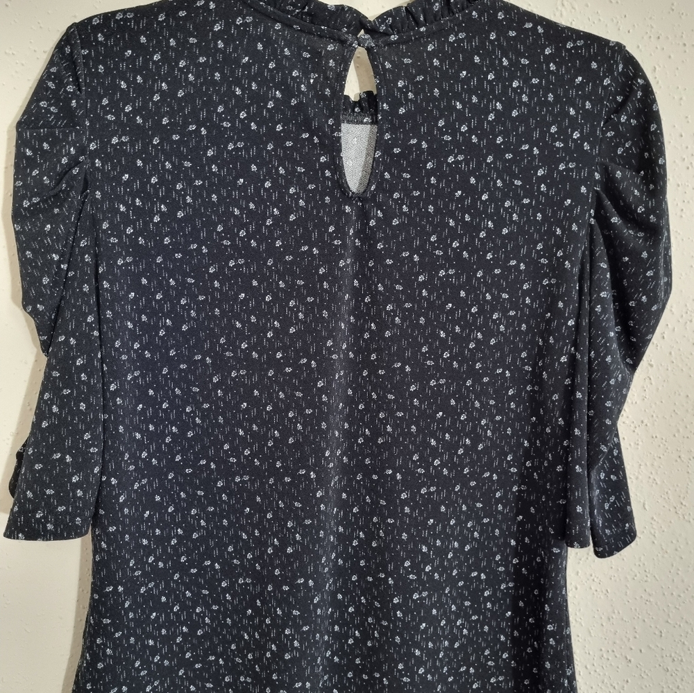 Rack Nordstrom women's  blouse  black floral printed Size M - Picture 3 of 5